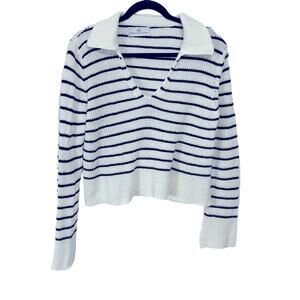 Never A Wallflower Black and White Striped V neck sweater Women’s size Small